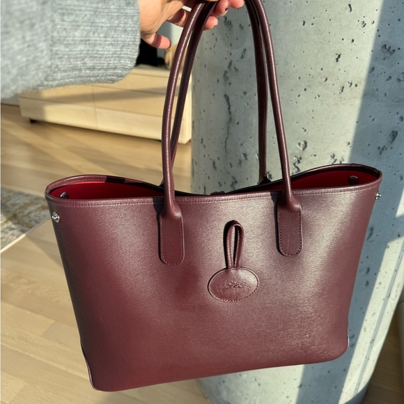 Longchamp Handbags - Longchamp Roseau Elegant Burgundy and Red interior Leather Tote Bag